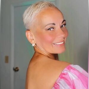 Meet your Posher, Irina